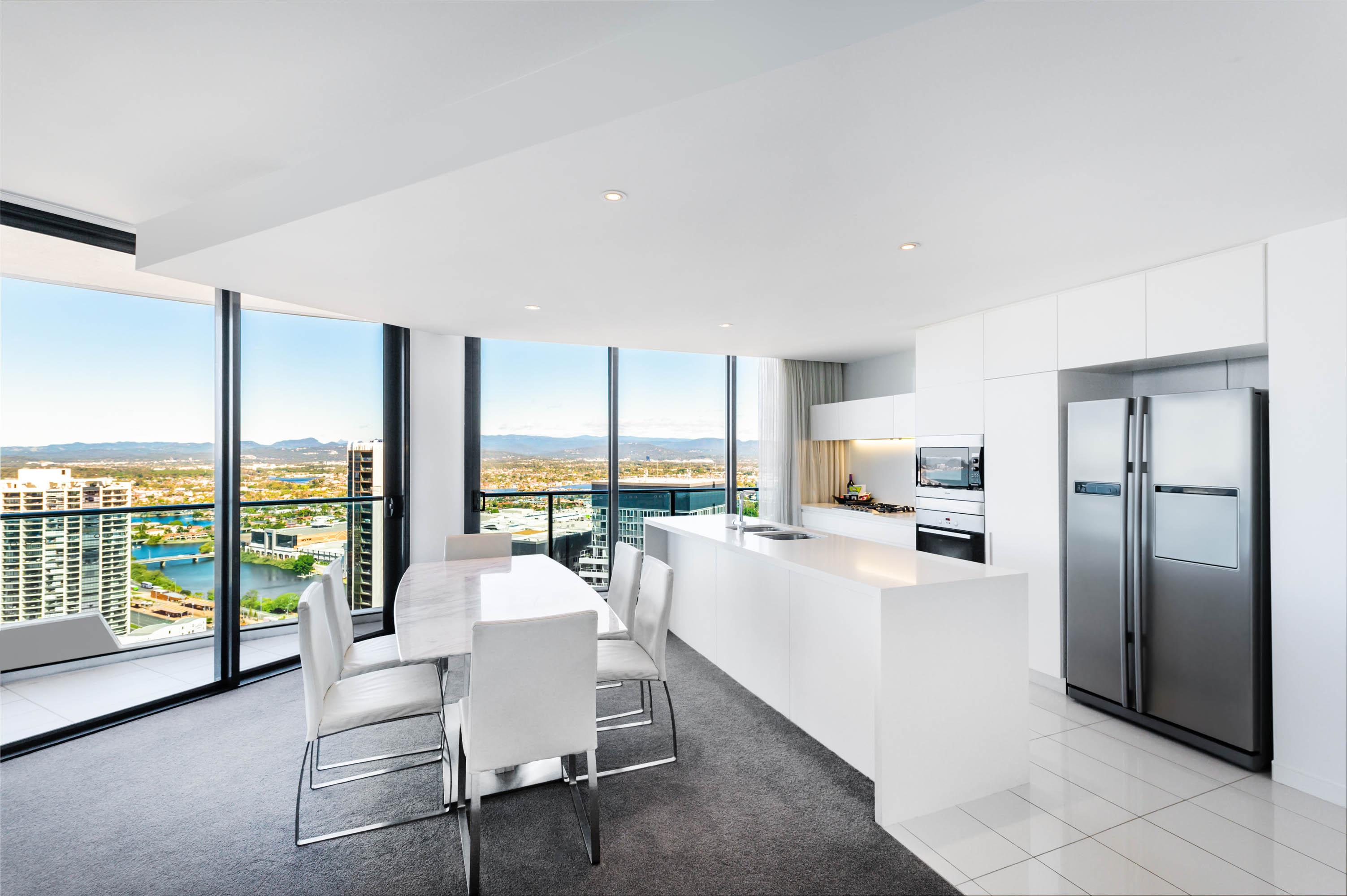 Peppers Broadbeach Голд-Кост Экстерьер фото A typical apartment interior