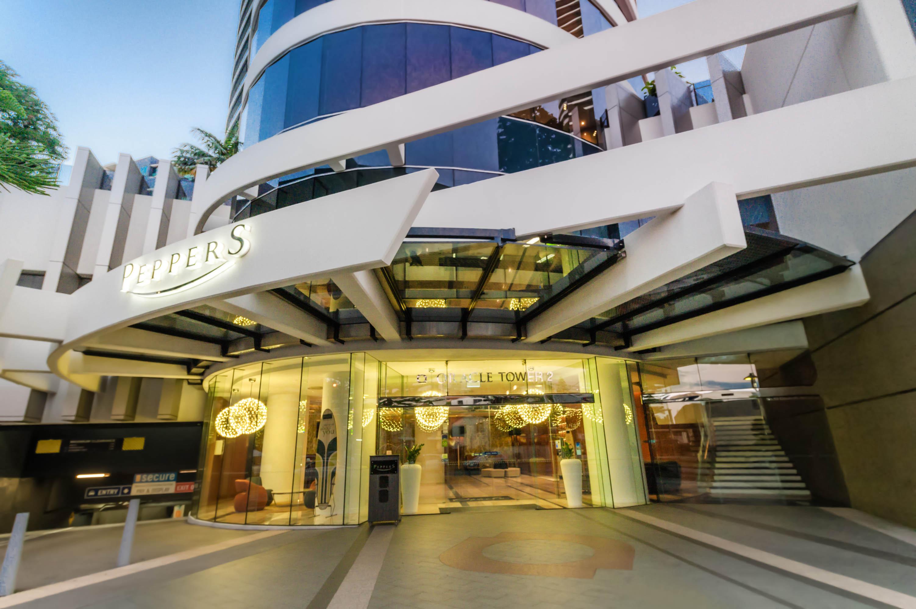 Peppers Broadbeach Голд-Кост Экстерьер фото The hotel's entrance