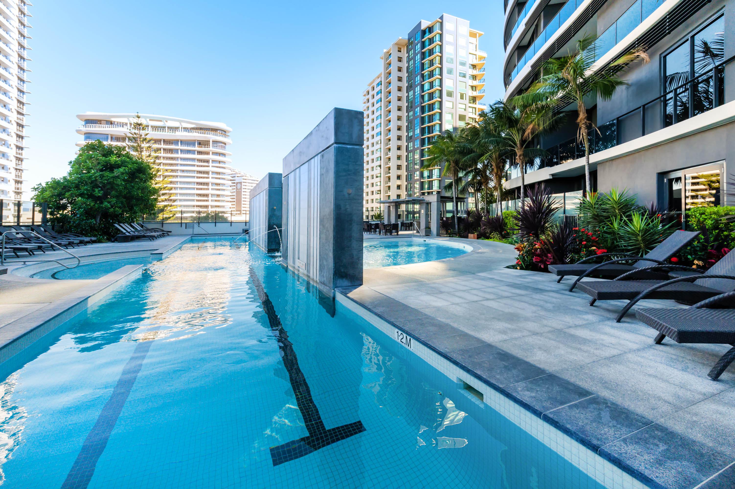 Peppers Broadbeach Голд-Кост Экстерьер фото The pool at the Emporium Hotel South Bank